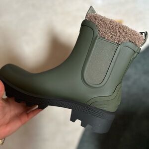 NEW Cougar Waterproof Winter Boots